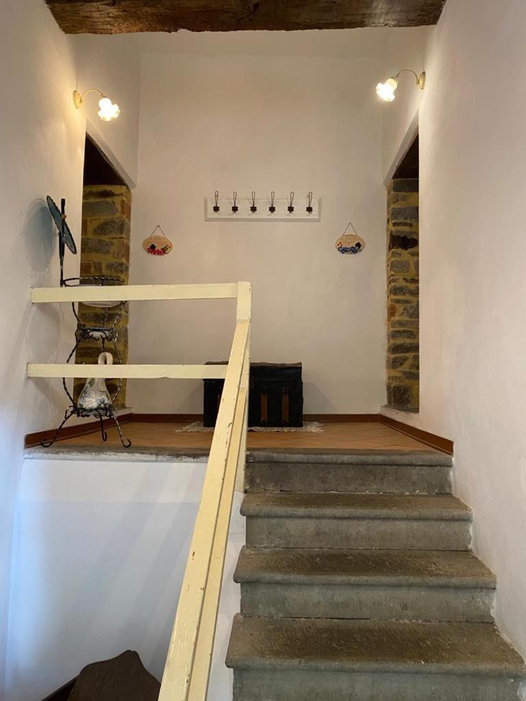Il Casale Di Rolando Apartment Кастилионе ди Гарфаняна Екстериор снимка
