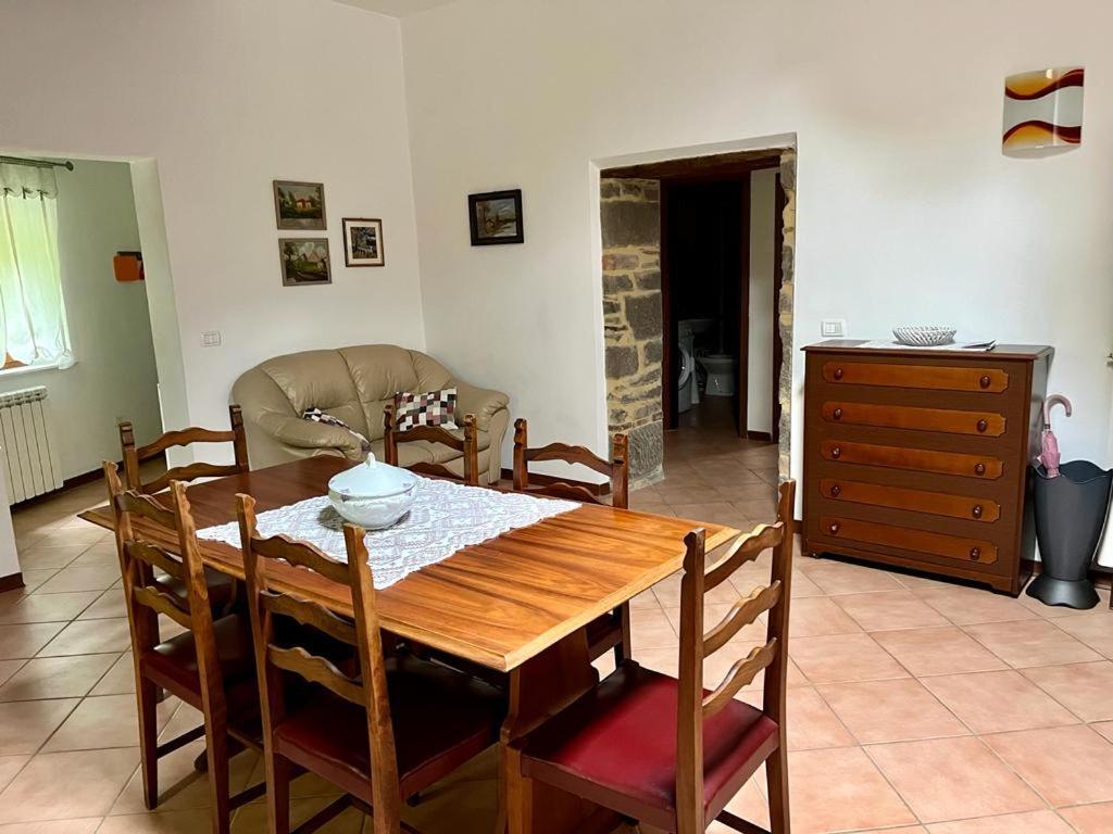 Il Casale Di Rolando Apartment Кастилионе ди Гарфаняна Екстериор снимка